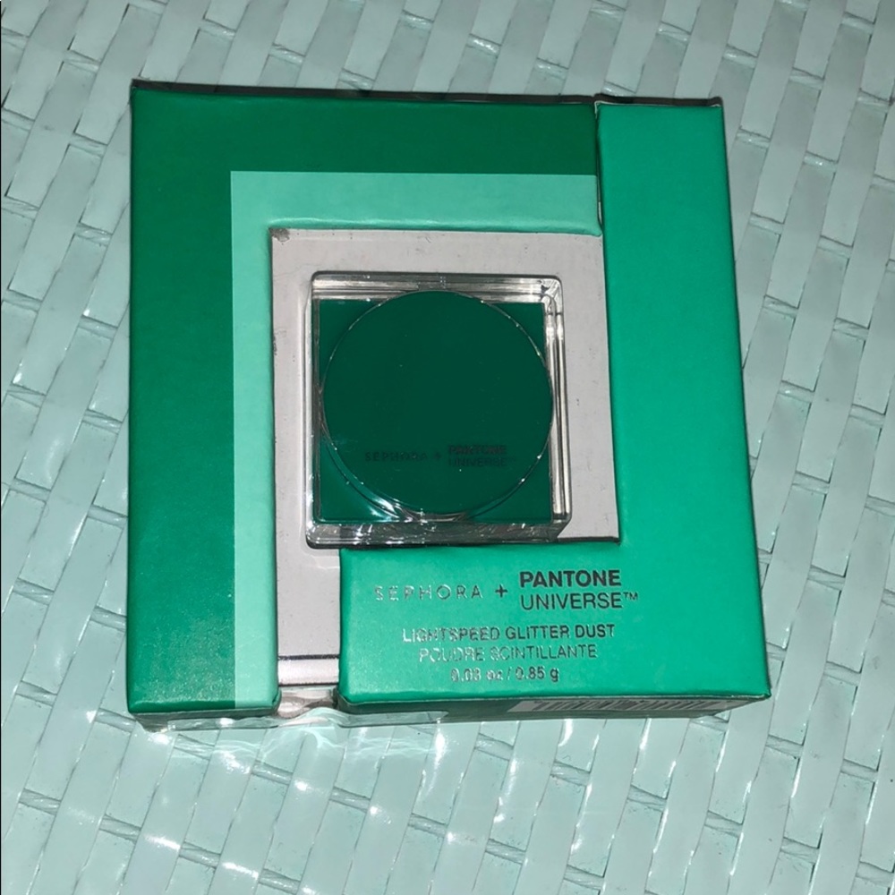 Sephora + Pantone Universe Lightspeed Glitter Dust